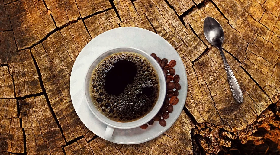 Kaffeemaschine mit Mahlwerk